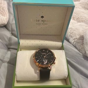 Like new Kate Spade smartwatch READ DESCRIPTION